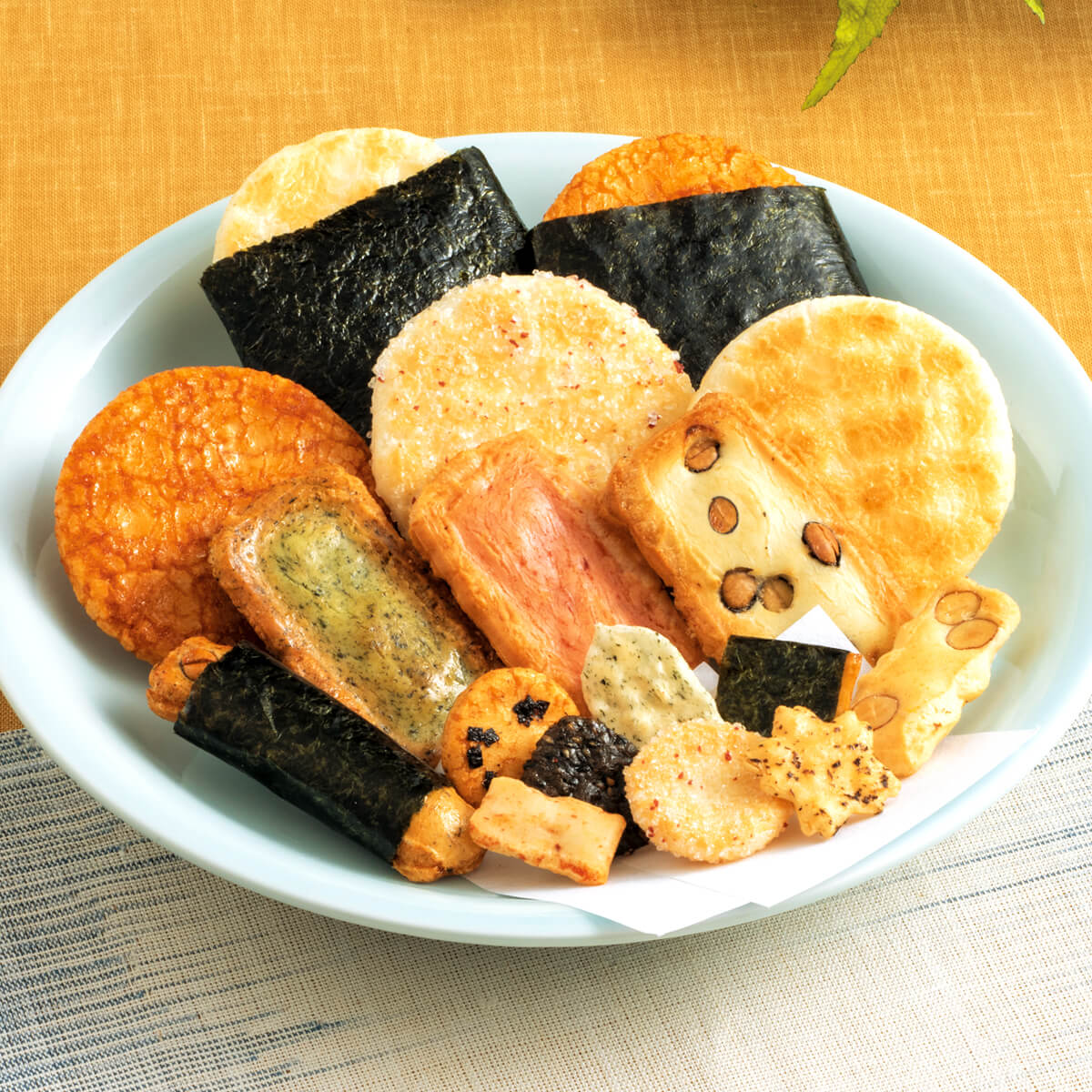 送料無料 特撰詰合せ 琥珀 こはく もち吉 あられ おせんべい おかき 和菓子のお店 送料無料 特撰詰合せ 琥珀 こはく もち吉 あられ おせんべい おかき 和菓子のお店
