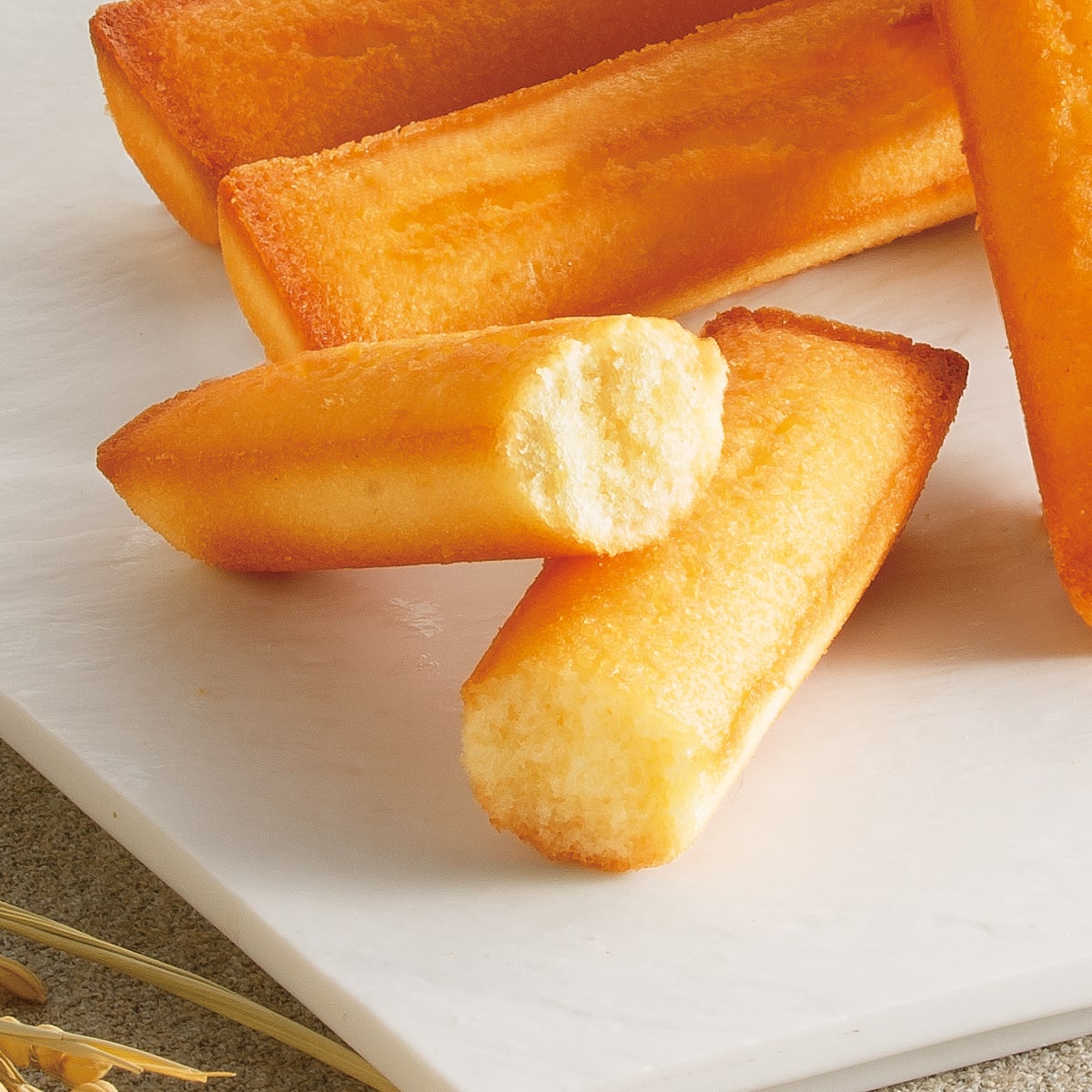 期日指定1月14日までお届け可 米粉フィナンシェ プレーン味 5本 もち吉 あられ おせんべい おかき 和菓子のお店