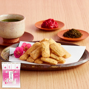 （※期日指定4月30日までお届け可）素材の餅味 梅昆布 袋入り（18g×8袋）_イメージ