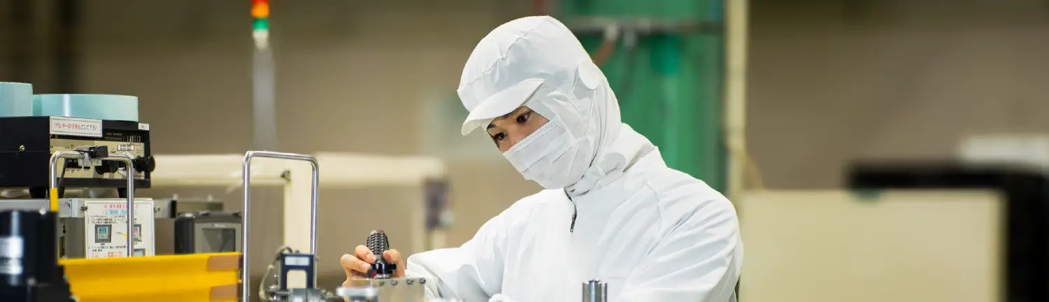 写真：包装1F社員